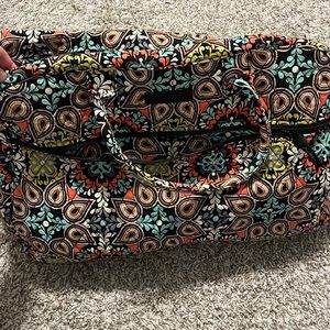 Vera Bradley medium sized travel bag